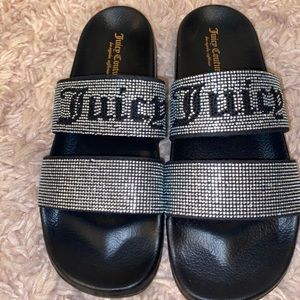 JUICY COUTURE SANDALS! SIZE 10 (NEVER WORN)